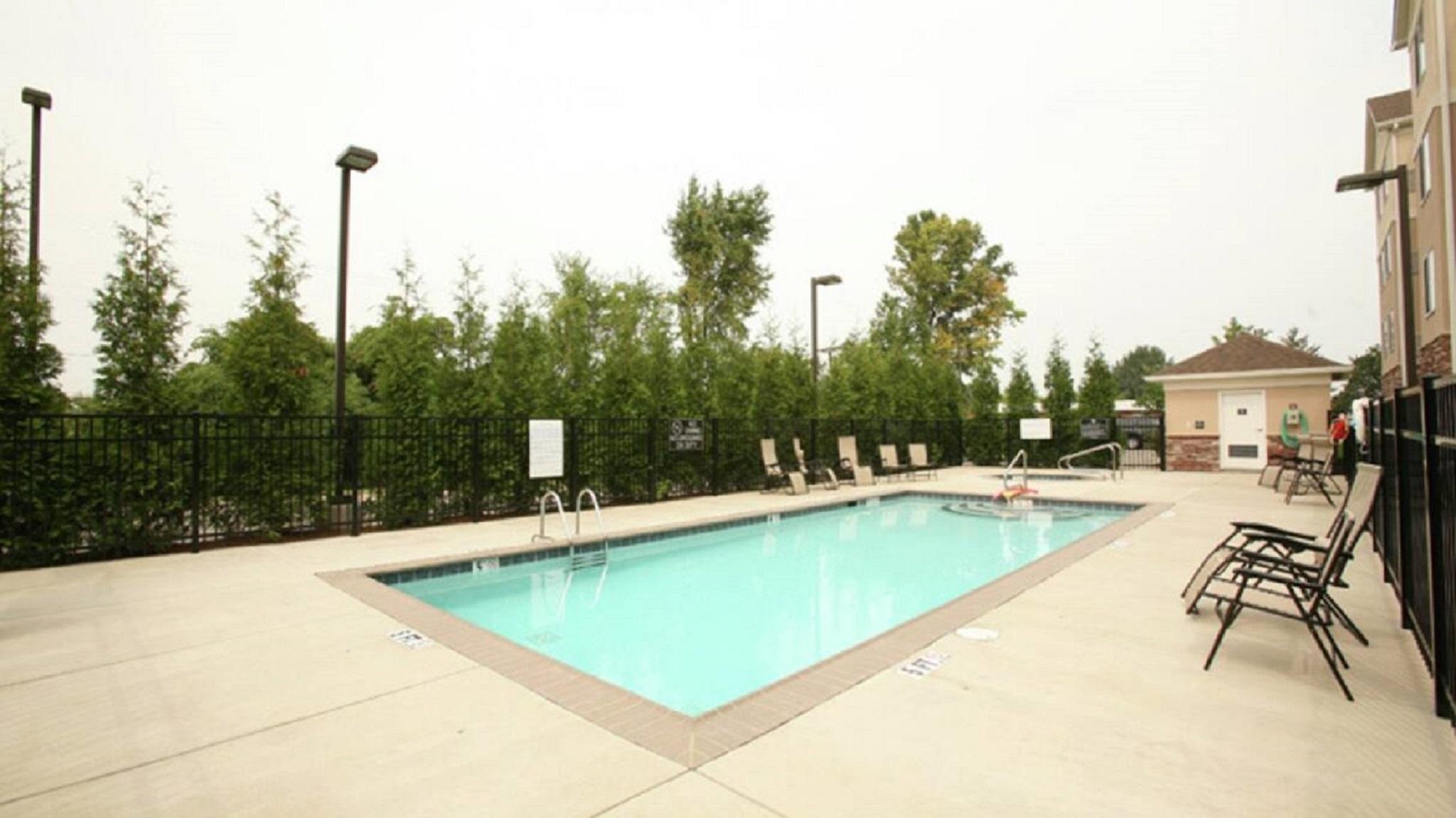 Homewood Suites By Hilton Louisville-East Exteriör bild