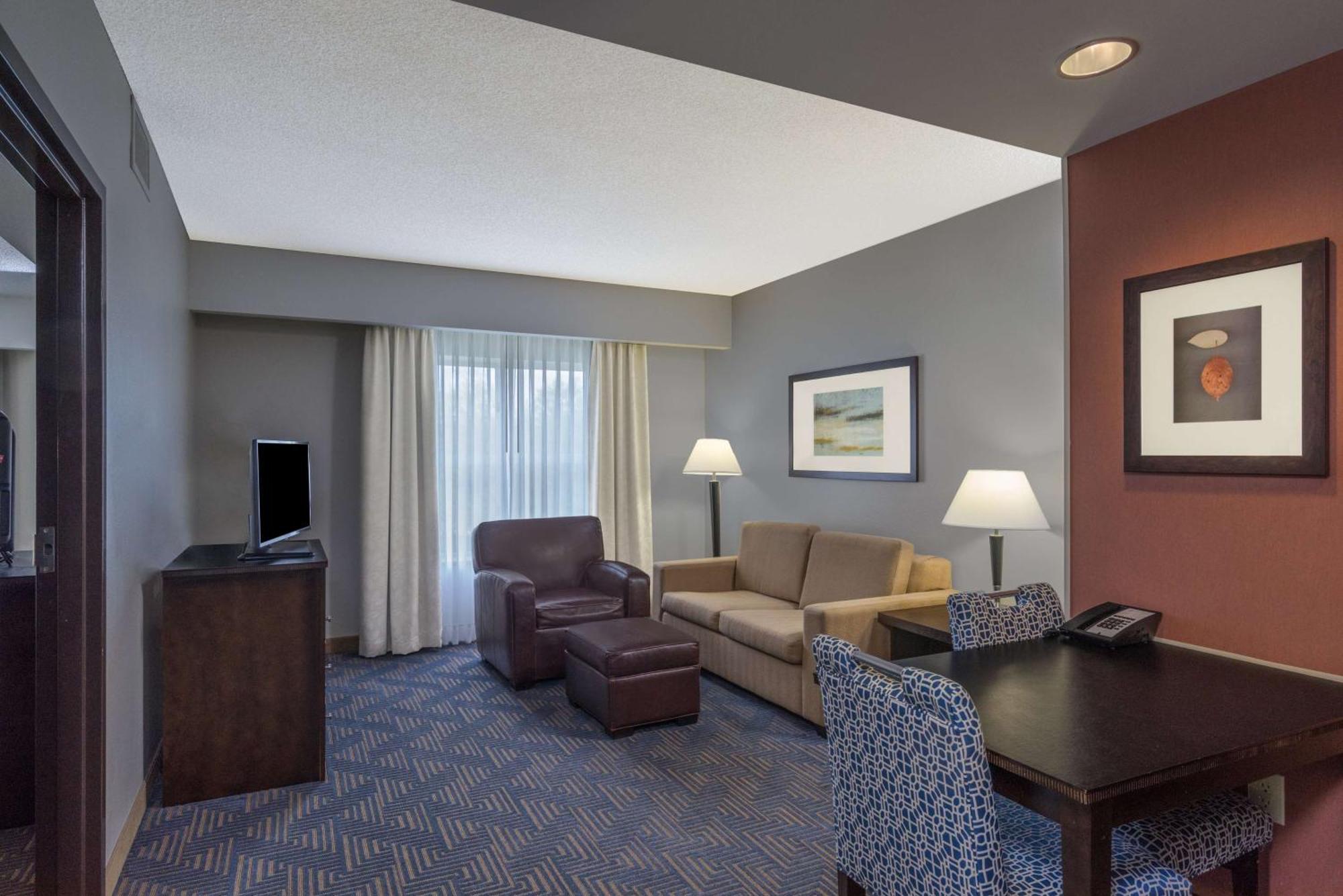 Homewood Suites By Hilton Louisville-East Exteriör bild
